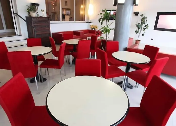 Sacramora ريميني