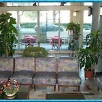 Sacramora Hotel