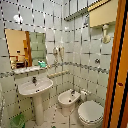 Hotel Sacramora