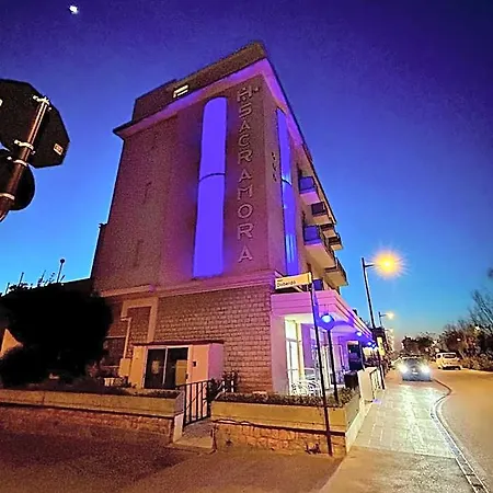 Hotel Sacramora