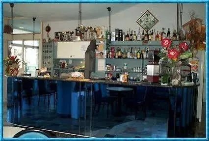 莎古拉莫拉酒店 3* 里米尼