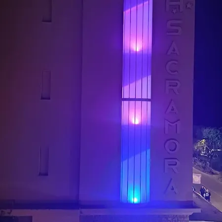 莎古拉莫拉酒店